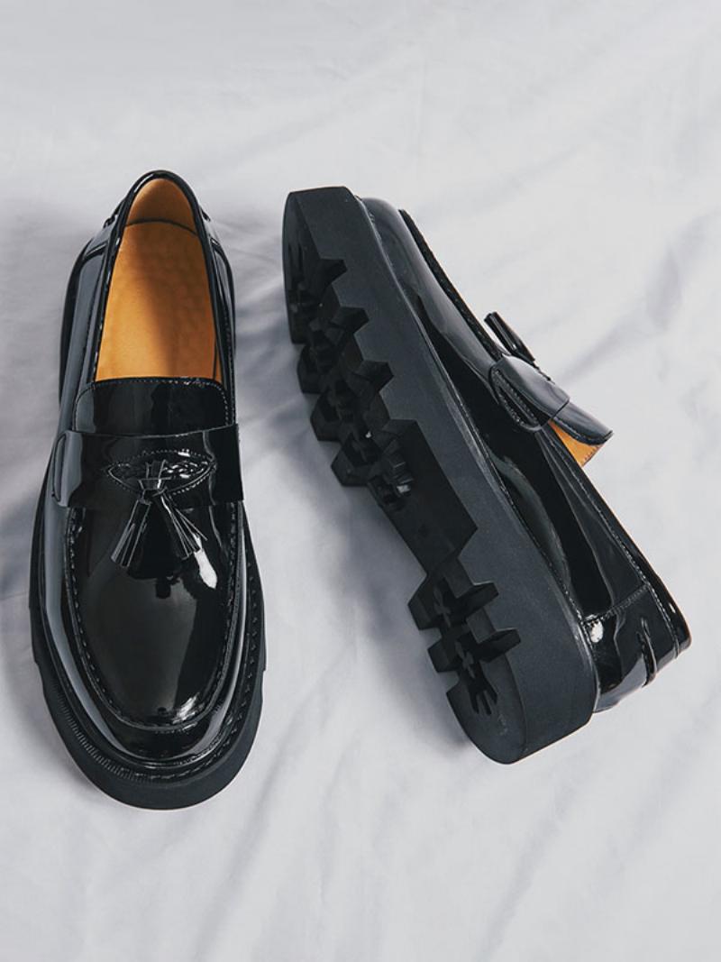 Férfi Loafer Cipők Slip-on Pom Poms Kerek Orrú Pu Bőr - Fekete